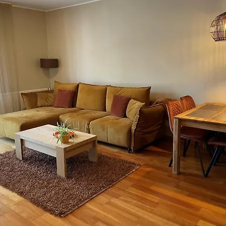 Kuressaare Holiday Apartments Апартаменты *